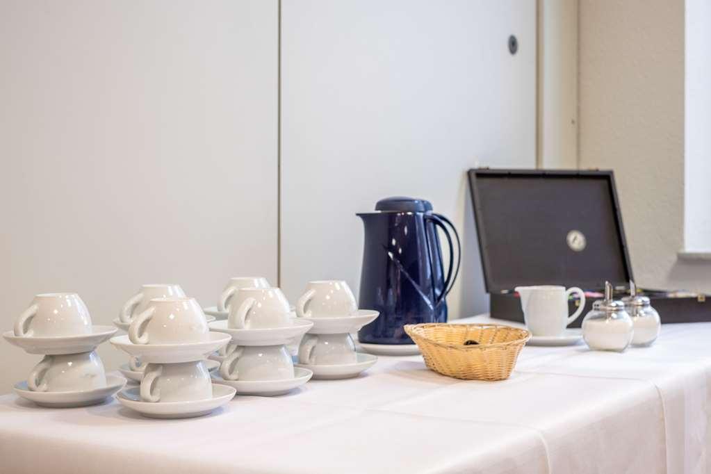 Quality Hotel, Star Inn Premium Бремен Удобства фото